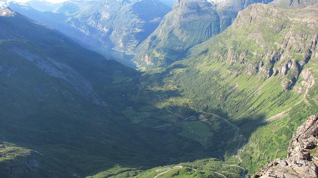 Norwegia (2080).JPG - Norwegia - Dalsnibba (widok na Geirangerfjord)